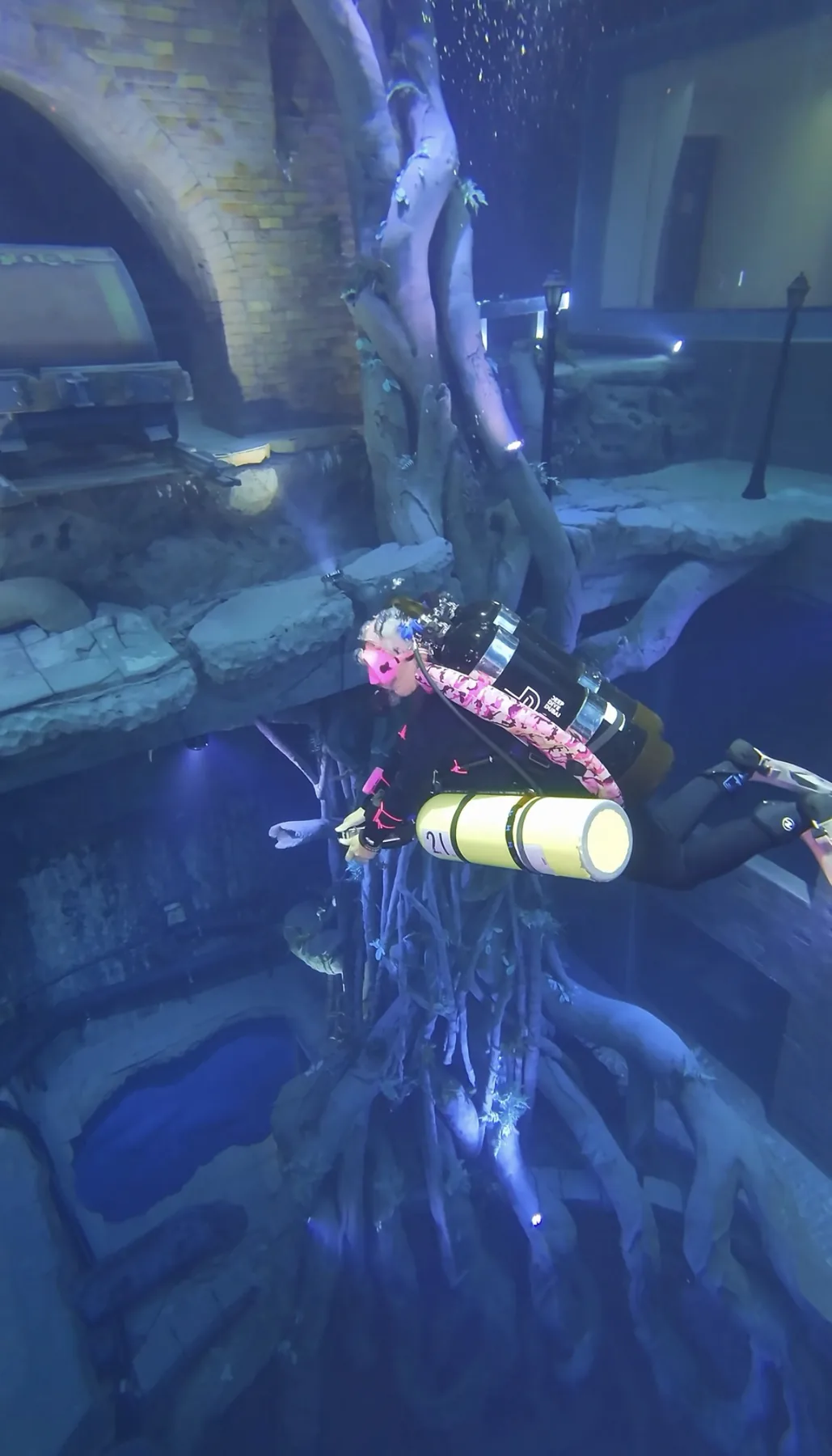 Rania Merched technical cave diving